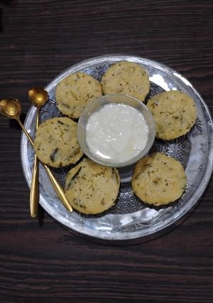 A picture of Instant Soyabean Idli.