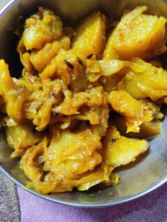 आलू पत्ता गोभी की सब्जी (aloo patta gobi ke sabzi recipe in Hindi) रेसिपी मुख्य फोटो