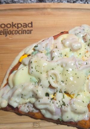 Una foto de Pizza completa sin gluten 🍕(sin leche en polvo)
