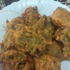 A picture of Piyaz pakore.