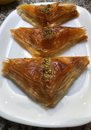 Une photo de 🪔🥄 BAKLAVAS 🌰ALGÉRIENNE🇩🇿🐝