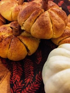 Foto di Panini dolci alla zucca (senza uova) 🎃