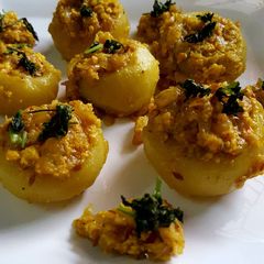A picture of Paneer Stuffed Tindas.