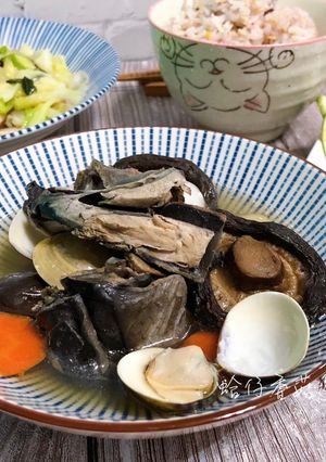 蛤仔香菇烏骨雞湯 的食譜成品照片