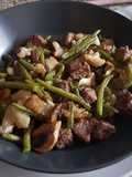 Salteado de Verduras con Hamburguesa de Ternera Angus