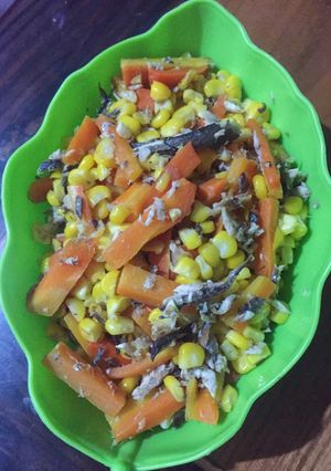 Foto resep Menu sahur Tumis jagung wortel pindang suwir #BikinRamadanBerkesan