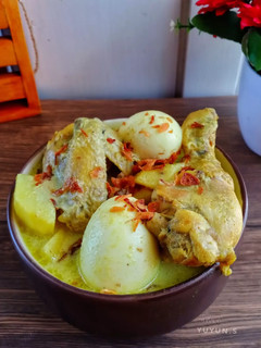 Foto resep Opor ayam telur kuah kuning