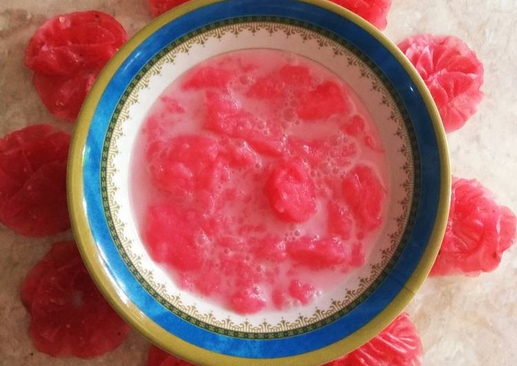 Bubur sumsum rasa strawberry