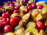 Pinchitos de pollo con cebolla y tomatitos cherry