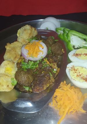 एग्ज मंच्युरीयन (eggs manchurian recipe in marathi) रेसिपी चे मुख्य फोटो 