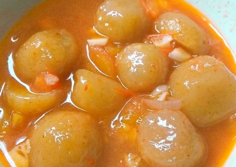 Cara Memasak Boci Kumat (Baso Aci Kuah Tomat) Untuk Pemula