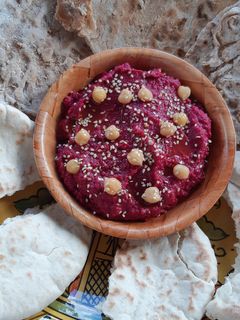 Une photo de Houmous de betterave pour apéro dinatoire