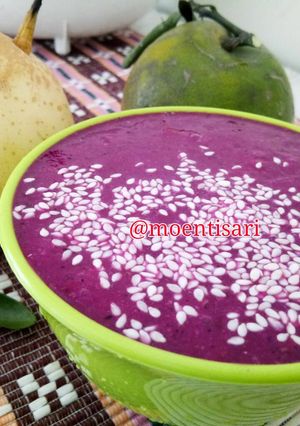 Foto resep Smoothies buah naga, pisang, pir