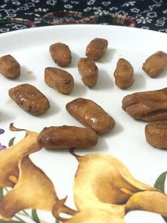 ஹஸ்டா காஜா (Khasta khaja Recipe in Tamil) செய்முறை முக்கிய புகைப்படம்