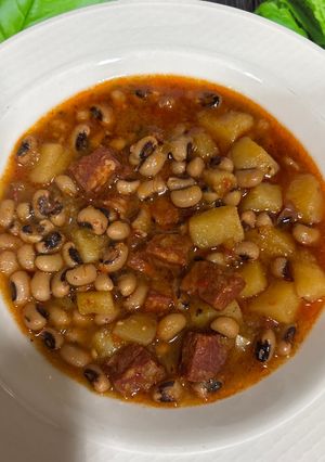 Una foto de Fradiños (Judías carilla) con patata y chorizo