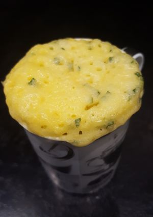 Une photo de Mug cake mangue menthe