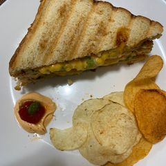 Grilled cheese chilli sandwich A picture of Grilled cheese chilli sandwich.