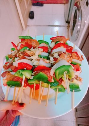 Hình của món Thịt xiên nướng rau củ bằng chảo.