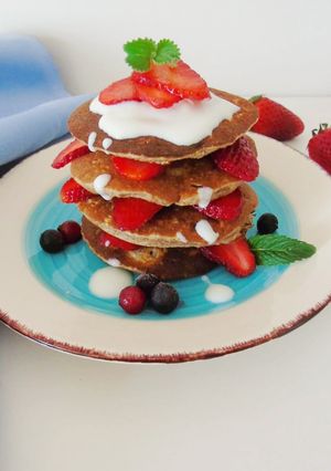 O poză a rețetei Pancakes cu fulgi de ovăz și banane.