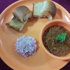 A picture of Pav bhaji.