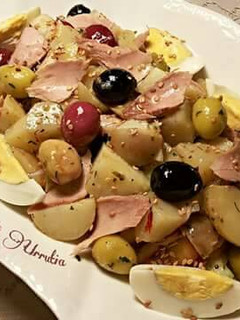 Una foto de Ensalada imperial de patatas, frío templada