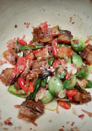 Foto resep Tumis ikan asin gabus kecombrang