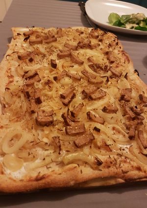 Une photo de Flammenkuche healthy et végétarienne