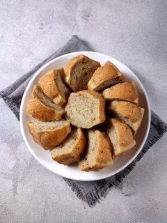 Foto resep Bolu Pisang Panggang Moist Irit Telur (no mixer)