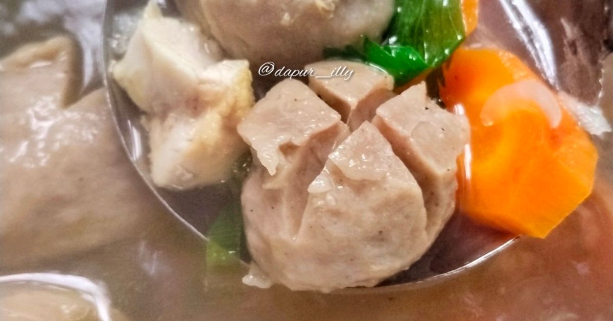 Sup Ayam Bakso Sayuran Kuah Kuning
