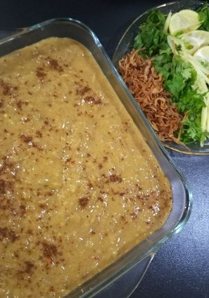 A picture of Shahi beef haleem.