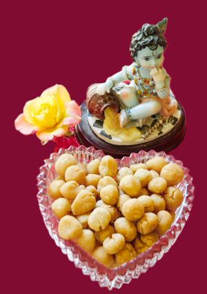 A picture of Savory Cheedai (Uppu Cheedai in Tamil).