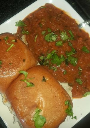 A picture of Pav bhaji.