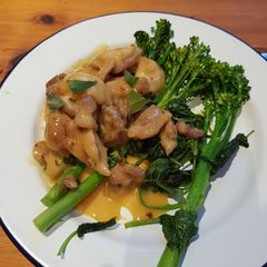 A picture of Brunei Buttermilk Chicken.
