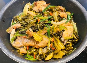 Hình của món Cá diêu hồng om dưa cải và thịt ba chỉ 💕.