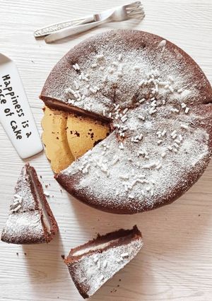 A picture of Chocolate Cake with Yogurt and Mascarpone Cream Filling.