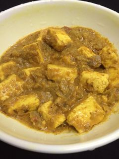 சாஹி பன்னீர் (Shahi paneer recipe in tamil) செய்முறை முக்கிய புகைப்படம்
