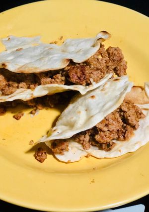 Una foto de Tacos 🌮 o fajitas 🌮 de carne saltada 👌 súper ricos!