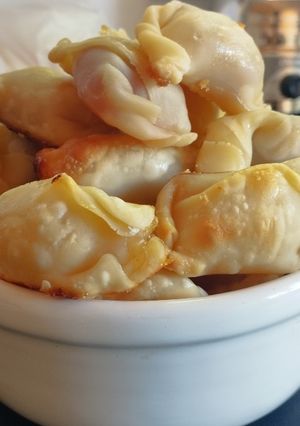 Una foto de Empanaditas dulces express 😋