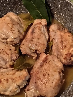 Foto di Sovracosce di pollo al limone, miele, zenzero ed alloro
