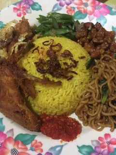 Foto resep Nasi Kuning Rice Cooker