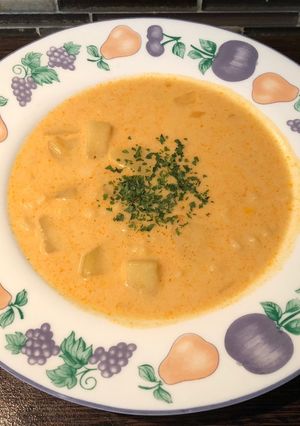 Tejfölös burgonyaleves csipetkével recept fotója