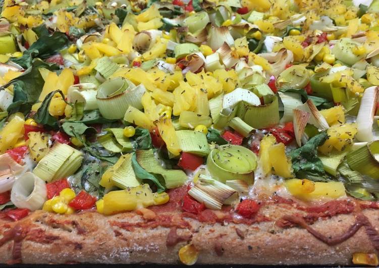 Recipe of Any-night-of-the-week Pizza with Pineapple and Spinach