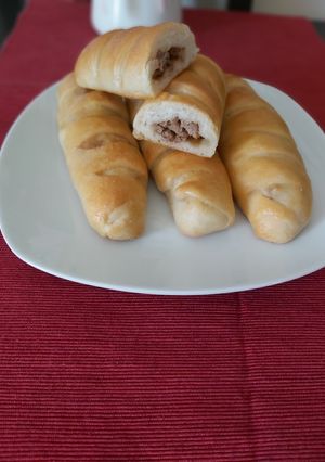O poză a rețetei Cornuri cu carne tocată🥐.