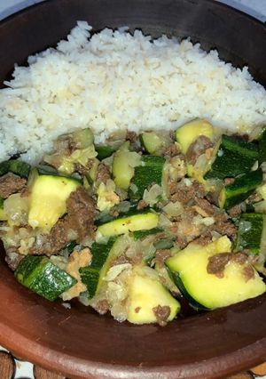 Una foto de Zapallitos con carne vegetal