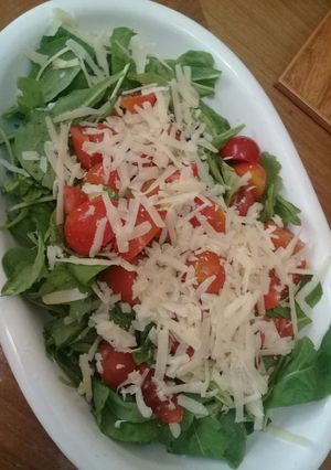 Una foto de Ensalada de rúcula