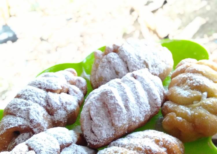 Bagaimana Membuat Roti goreng isi coklat pisang, Sempurna