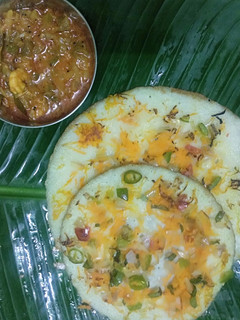 ரவை ஊத்தாப்பம் செய்முறை முக்கிய புகைப்படம்