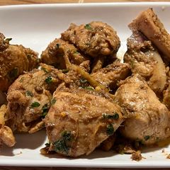 A picture of Chaat masala chicken bites.