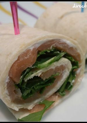 Foto principal de Wraps de salmón ahumado y rúcula