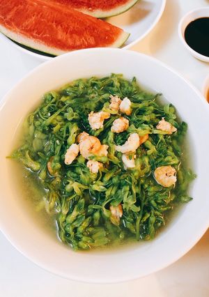 Hình của món Tuần 2: Canh hoa thiên lý nấu tôm.